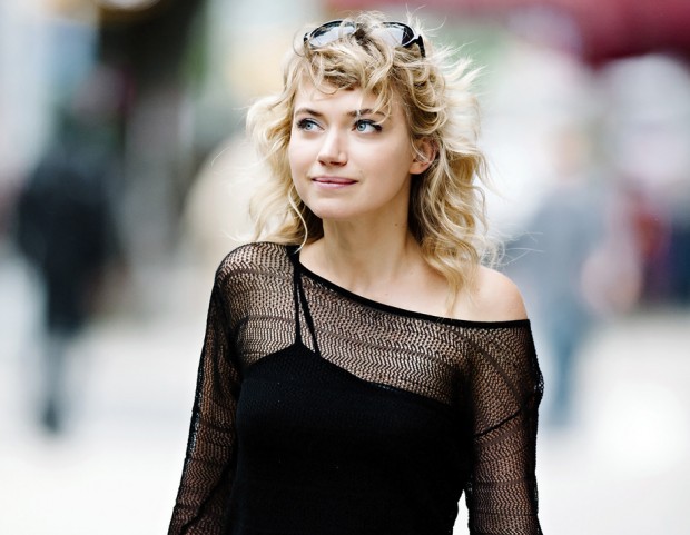 Imogen Poots sul set