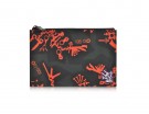 Pochette con stampa “horror” bicolor