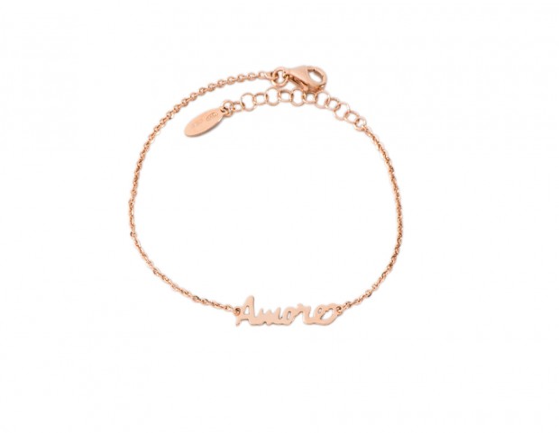 Bracciale con scritta “amore”