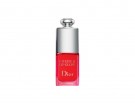 Dior crea il suo primo blush guance e labbra per un effetto “flush” sulla pelle