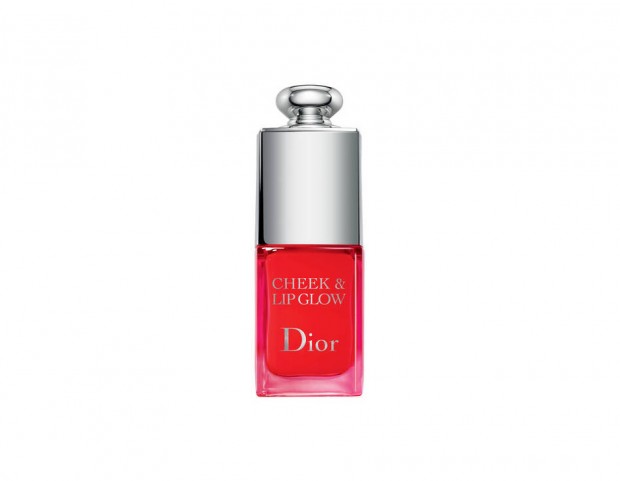 Dior crea il suo primo blush guance e labbra per un effetto “flush” sulla pelle