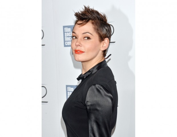 Rose McGowan: stile moicano per il taglio corto