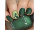 Accent manicure in verde