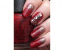 Glitter oro su base rossa per la manicure