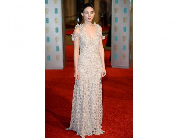 Rooney Mara in Givenchy Haute Couture by Riccardo Tisci