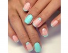 Accent manicure nei toni Tiffany