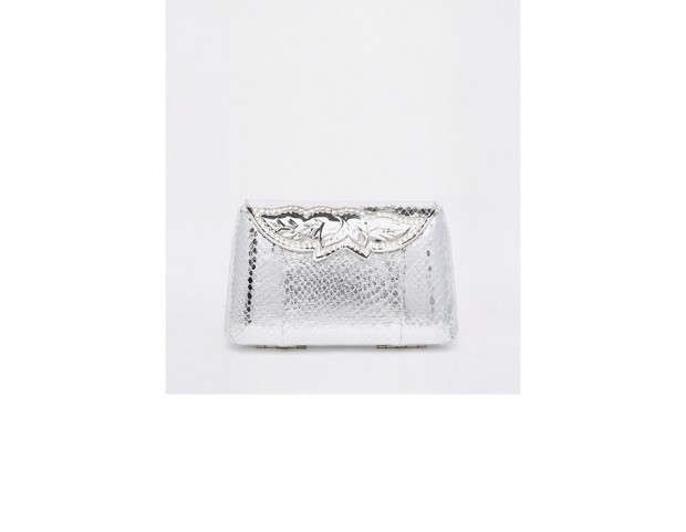 Clutch argento con chiusura gioiello