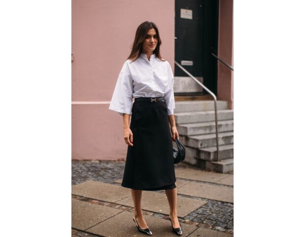 Copenhagen street style PE22 look bianco nero